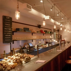 CULL + PISTOL OYSTER BAR | Chelsea Market, New York City